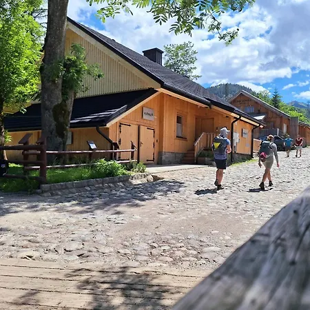 Kuznice 13 זקופאנה