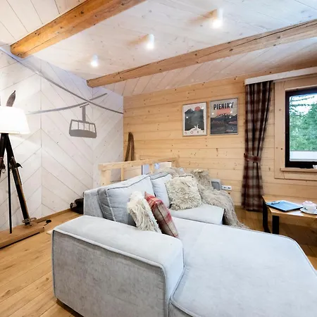 Apartment Kuznice 13 *