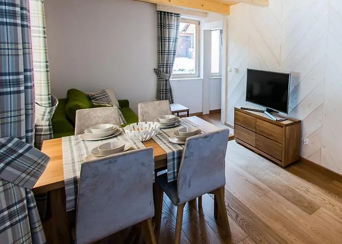 Kuznice 13 זקופאנה